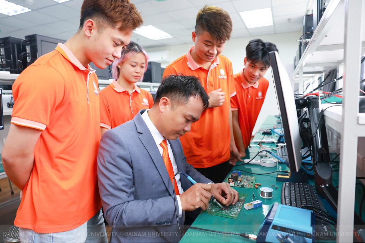 admission guide banner