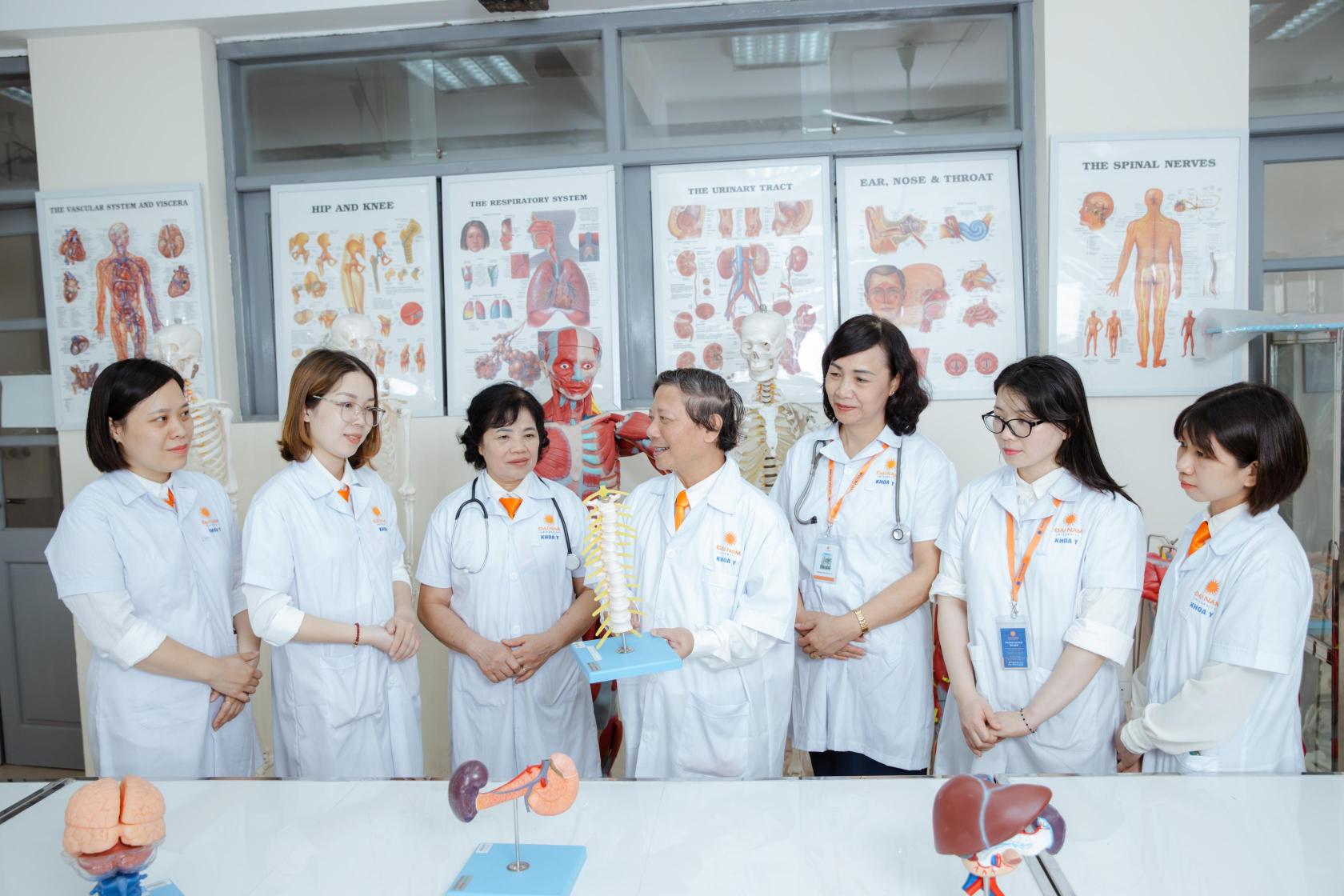 admission guide banner