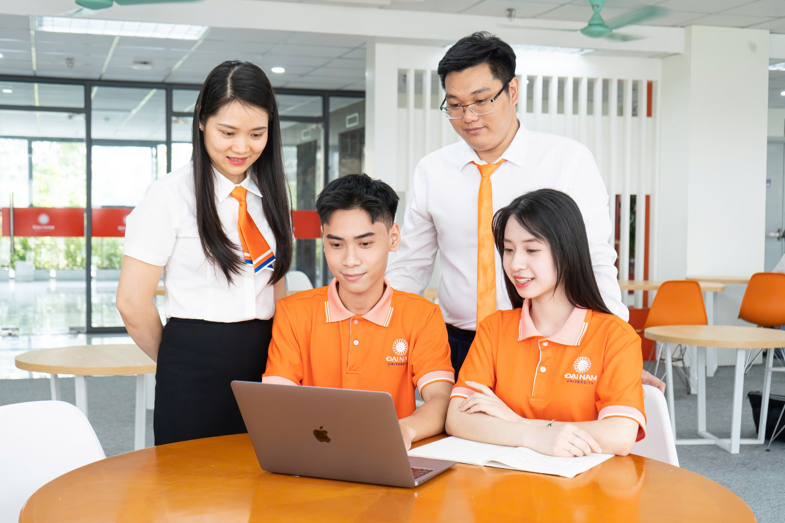 admission guide banner