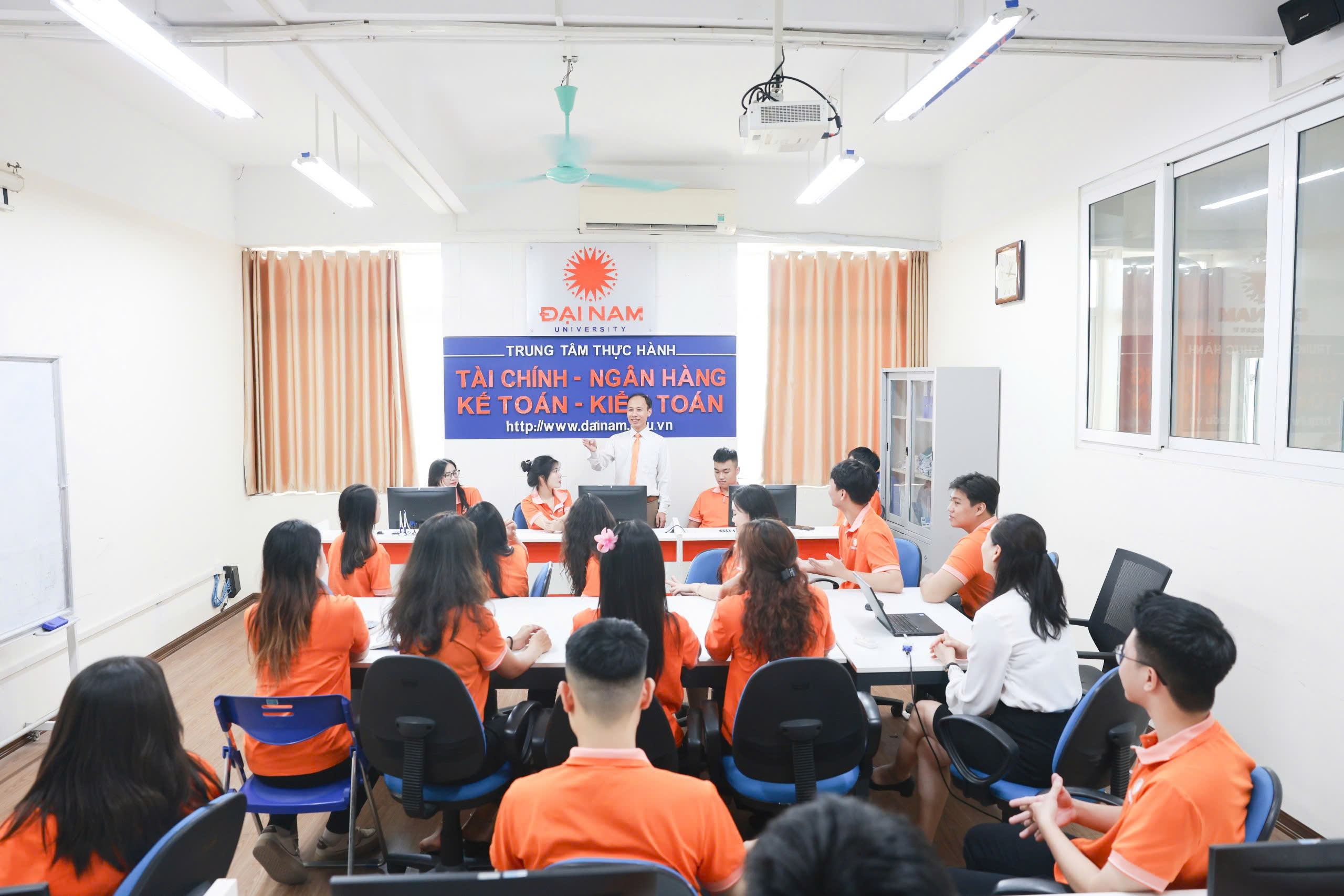 Teaching method banner