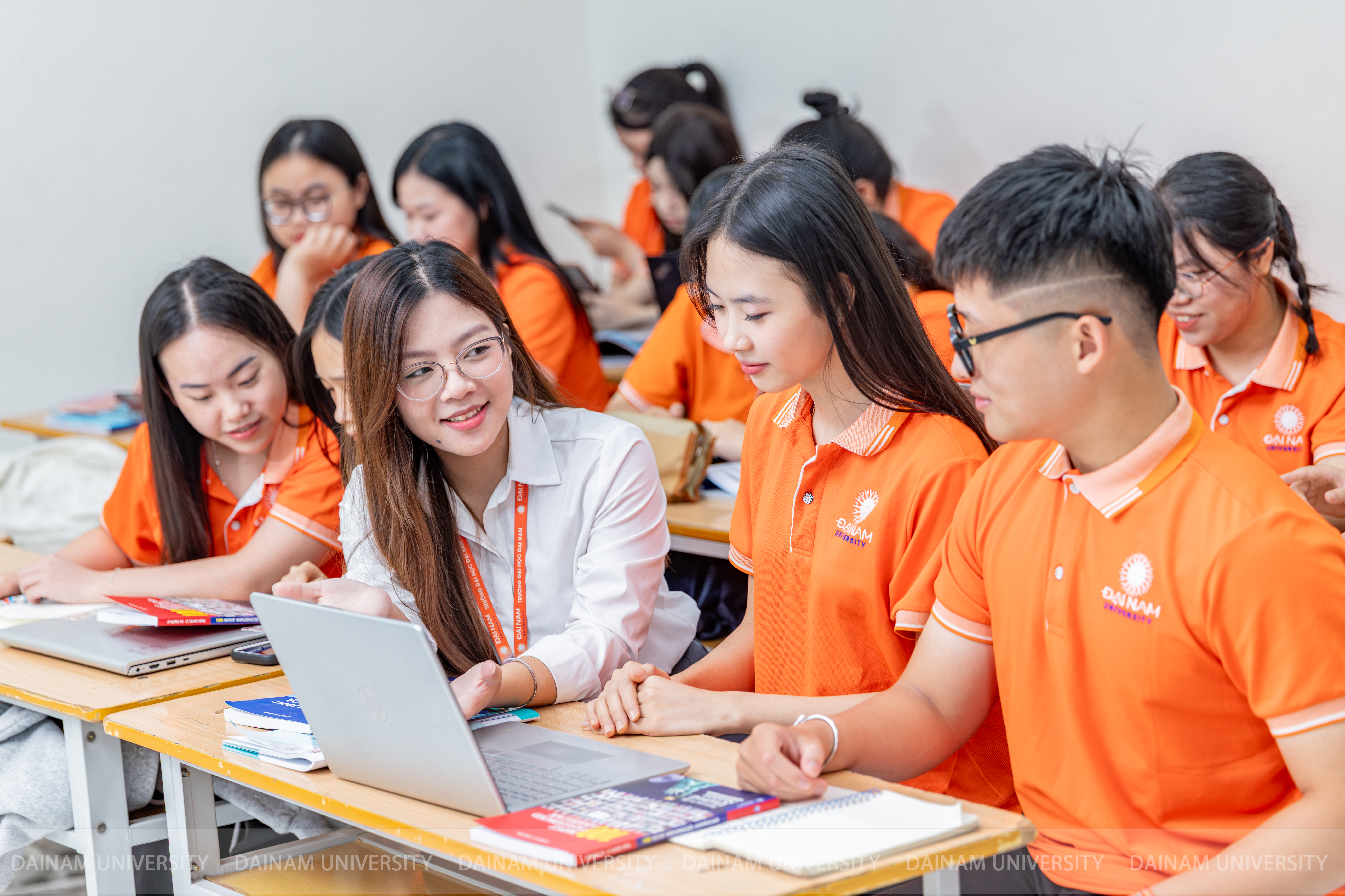 admission guide banner