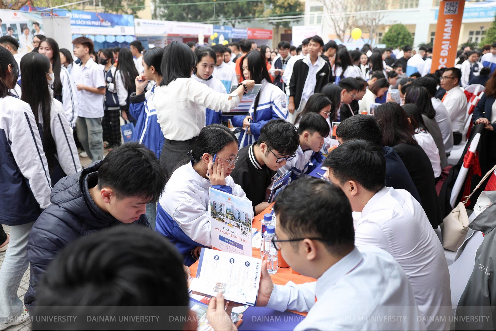 Chi tiết tin tức