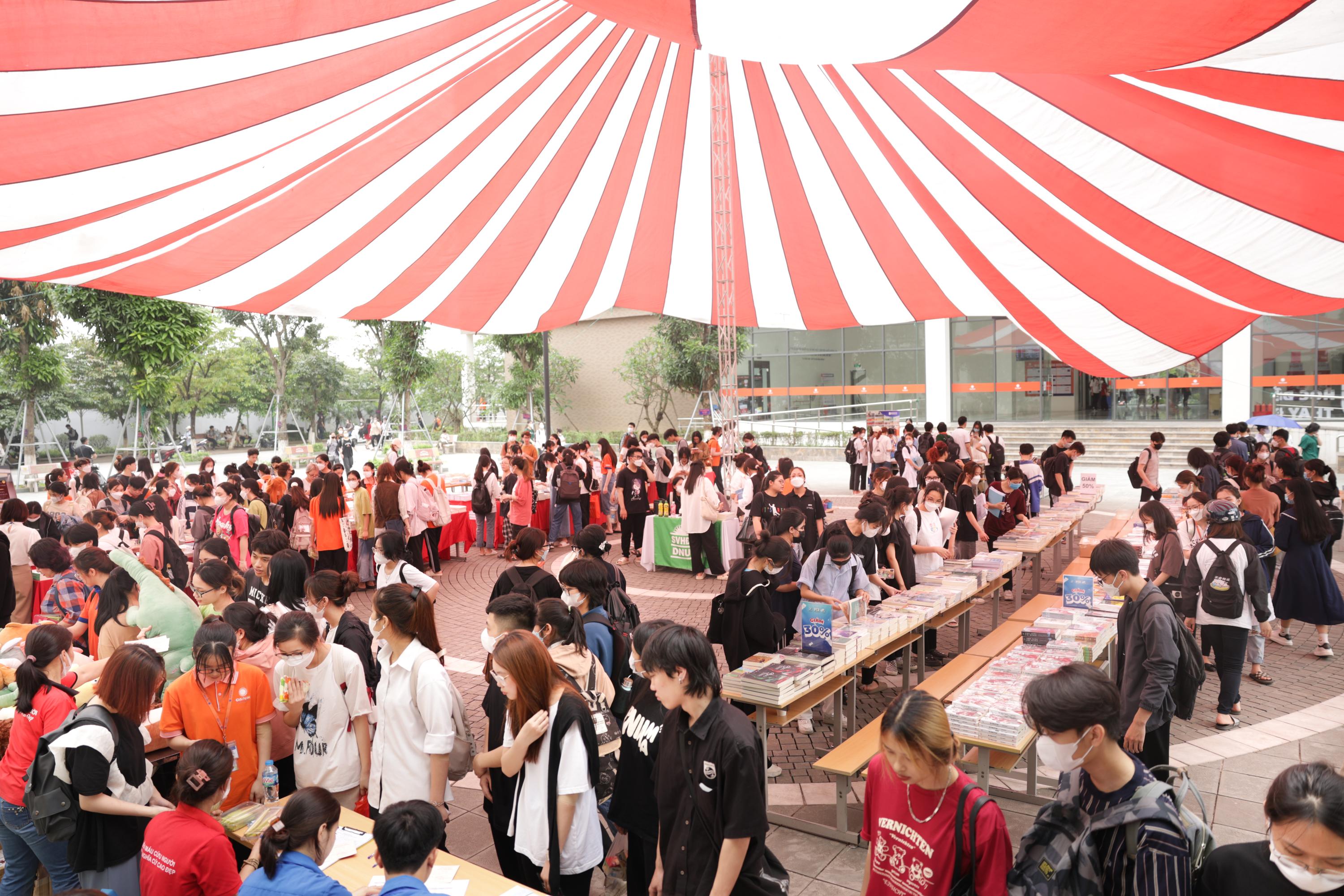 Event banner