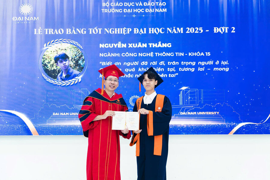 z6829028646259_1c904df1f0ece3e9dcd9a3848f39b3a9.jpg