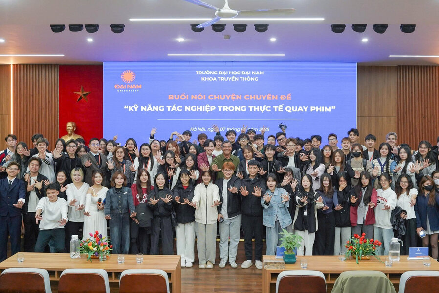 z6849756055334_189229fdc2c4e56afcfc7297071e1207.jpg