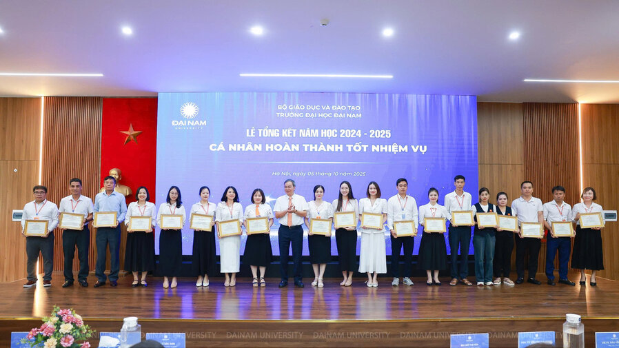 z7083946692727_dd22f146cb03fed2201bd843c69876ef.jpg