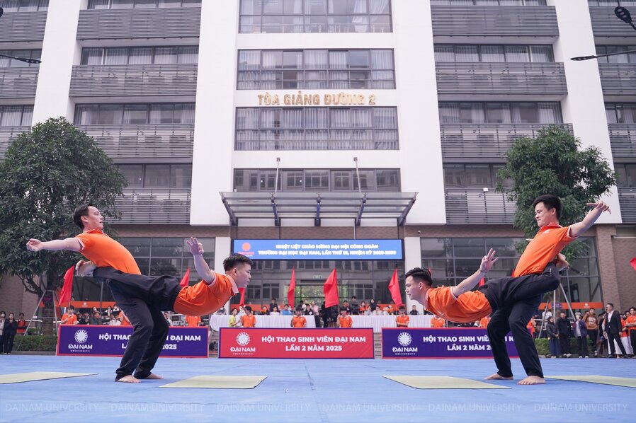 587546027_1277034484451606_7246128619027208148_n - Sao chép.jpg