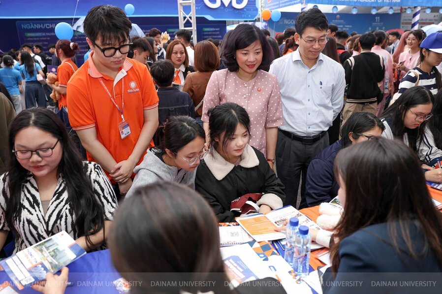 647128812_1360923222729398_5344061079241347384_n (1).jpg