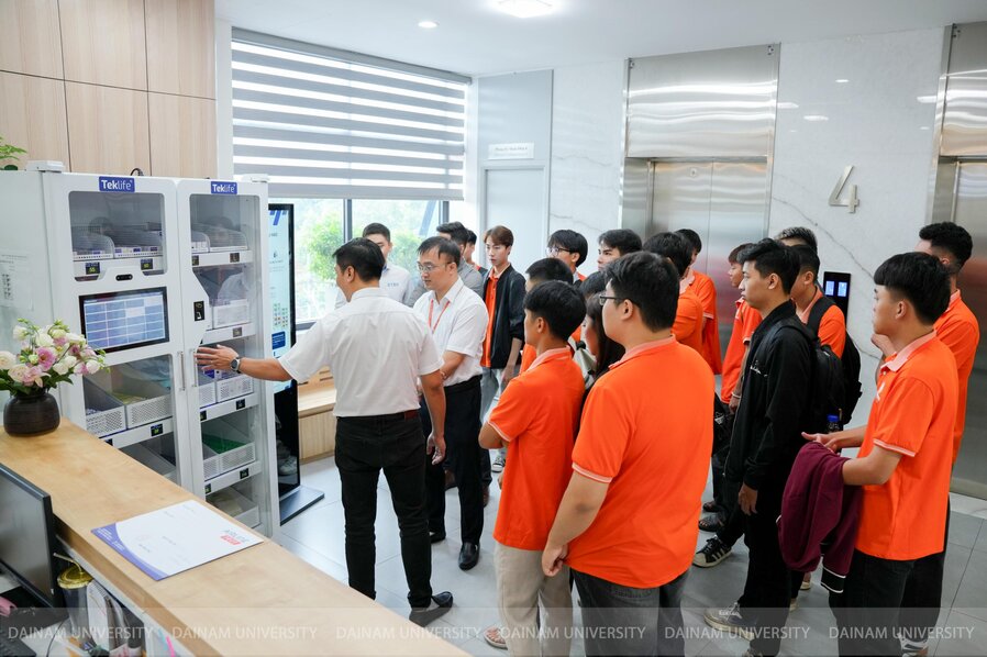 z7866021676191_c0ad89974bb623eb58cc0b44ddc68103.jpg