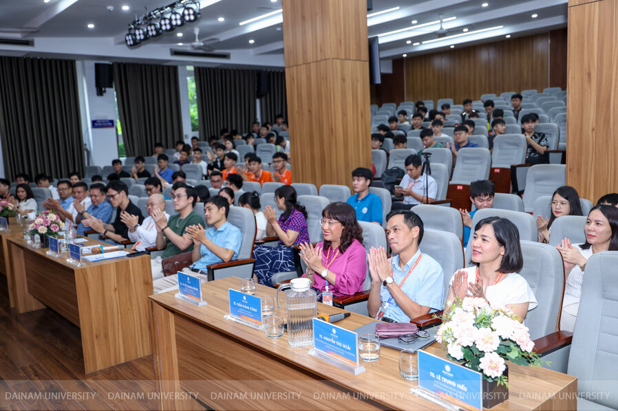 614A3890.jpg