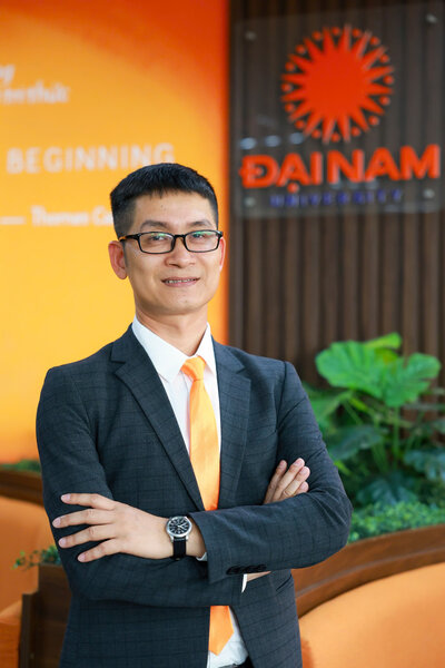 lecturer